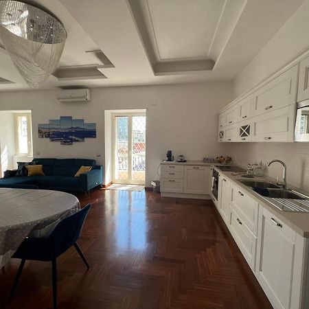 Holiday Home Mar Pacifico Napoli Luaran gambar